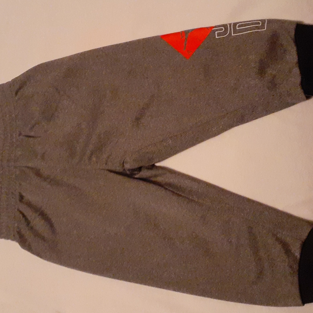 Nike Air Jordan Infant Tracksuit| 12M | Black,Grey,Red,White - Picture 7 of 10